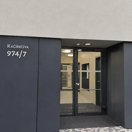Family Near With Garage & Balcony Apartment